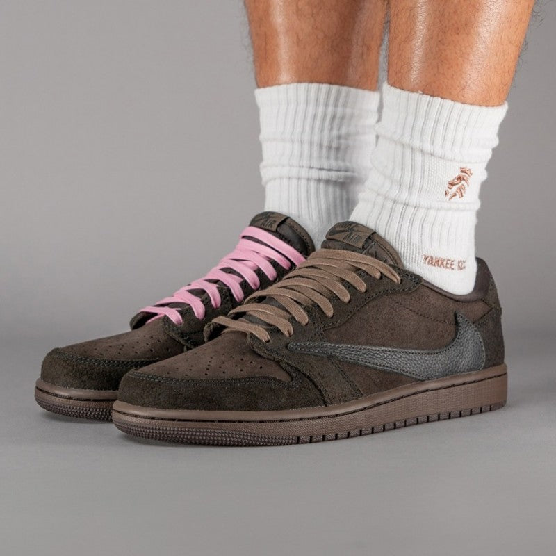 Travis Scott x Air Jordan 1 Low SP Velvet Brown