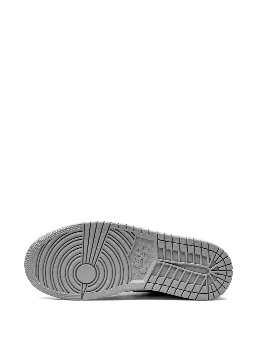 Nik_e Air jordan 1 Low SE Black Matte Silver Fix