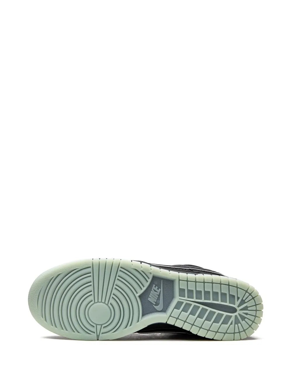 nikee sb dunk low x league of legends