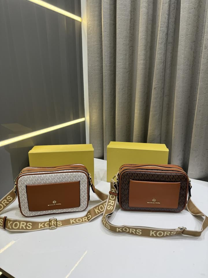 MICHAE.L KORS WHITE MAEVE LARGE POCKET PREMIUM CROSSBODY BAG WITH OG BOX