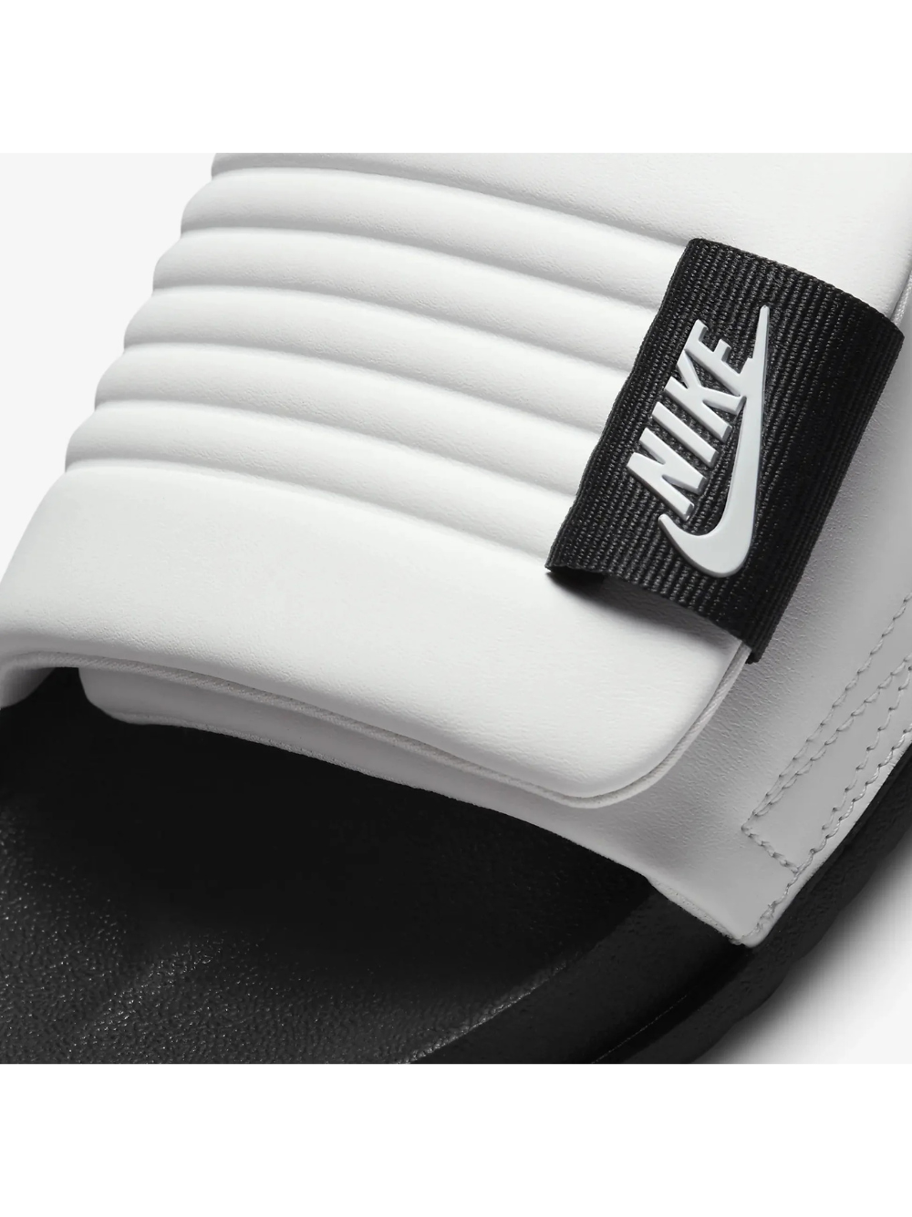 NIK.E OFFCOURT CLASSIC BLACK WHITE FLIP FLOP