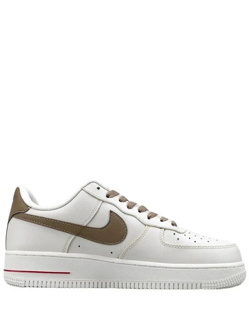 NIK.E AIRFORCE 1 COFFEE MILK