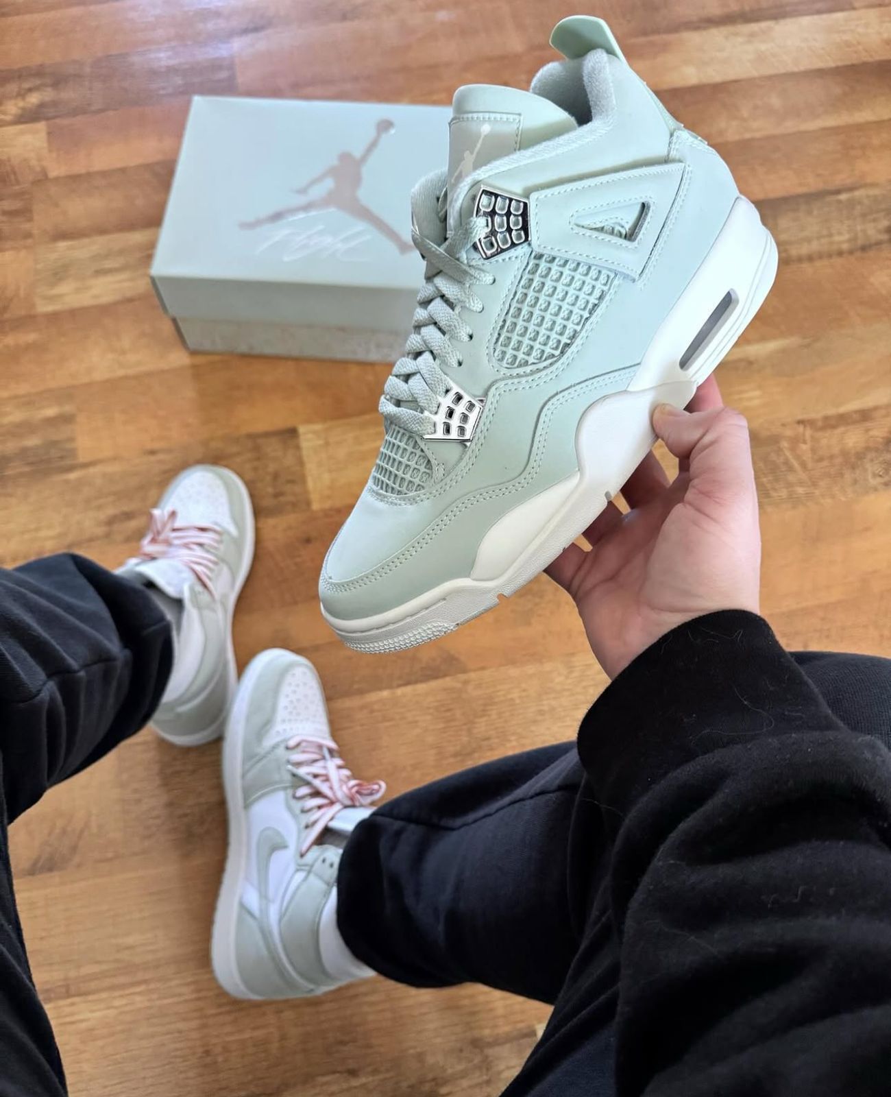 Air Jordan 4 Retro Abundance
