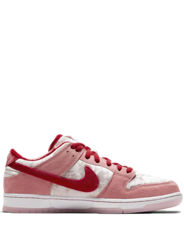 sb dunk low strange love