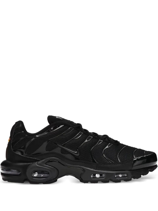 Nikee Airmax Plus Triple Black