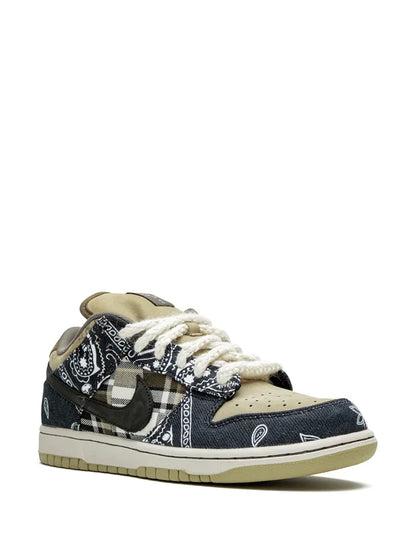 Travis Scott Bandana X SB Dunk Fix