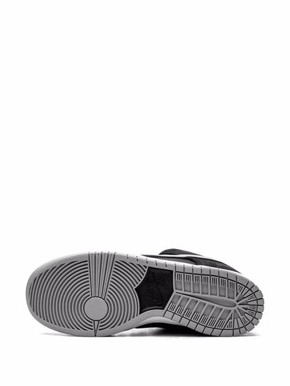 sb dunk low pro j pack shadow black grey