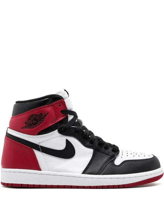 Nik ee Air Jordan 1 High Og Black Toe Reimagined