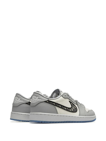 Nike Air Jordan retro 1 Low X Dior