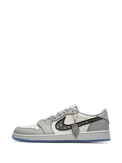 Nike Air Jordan retro 1 Low X Dior