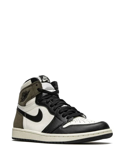 NIK_E AIR JORDAN RETRO 1 HIGH MOCHA Womens Semi UA Fix