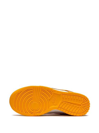 sb dunk laser orange