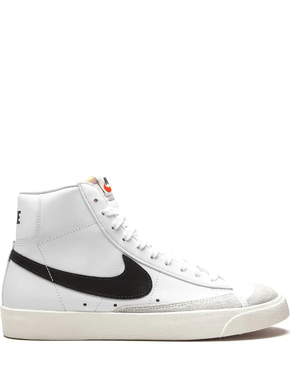 nikee blazer mid 77 vintage white black