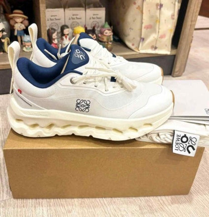 On Cloud Loewee X Tilt 2 0 WHITE NAVY