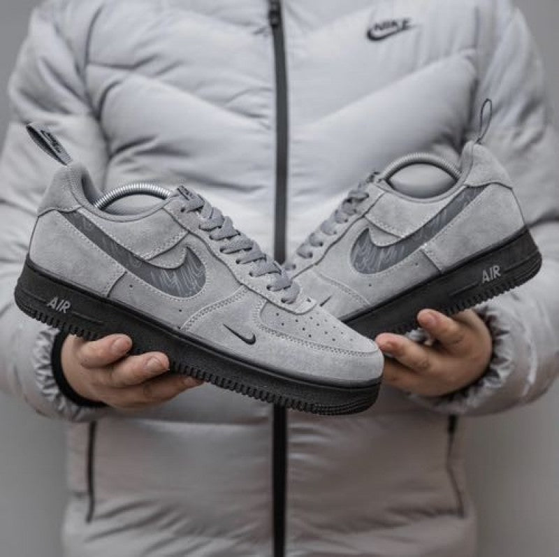 Nike Airforce 1 07 LV8 SE reflective swoosh cool grey