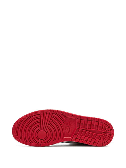 Nik_e Air Jordan Retro 1 Bred Patent UA