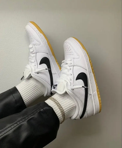 Nike SB Dunk Low WHITE GUM