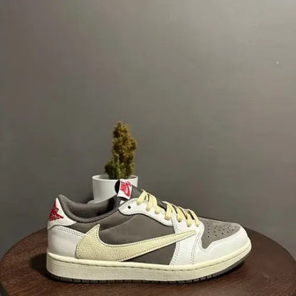 Nike Air Jordan Retro Low REVERSE MOCHA (Women s) WITH OG BOX (Semi UA)