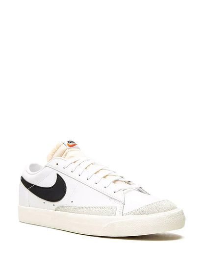 nikee Blazer 77 Low Vintage White-black