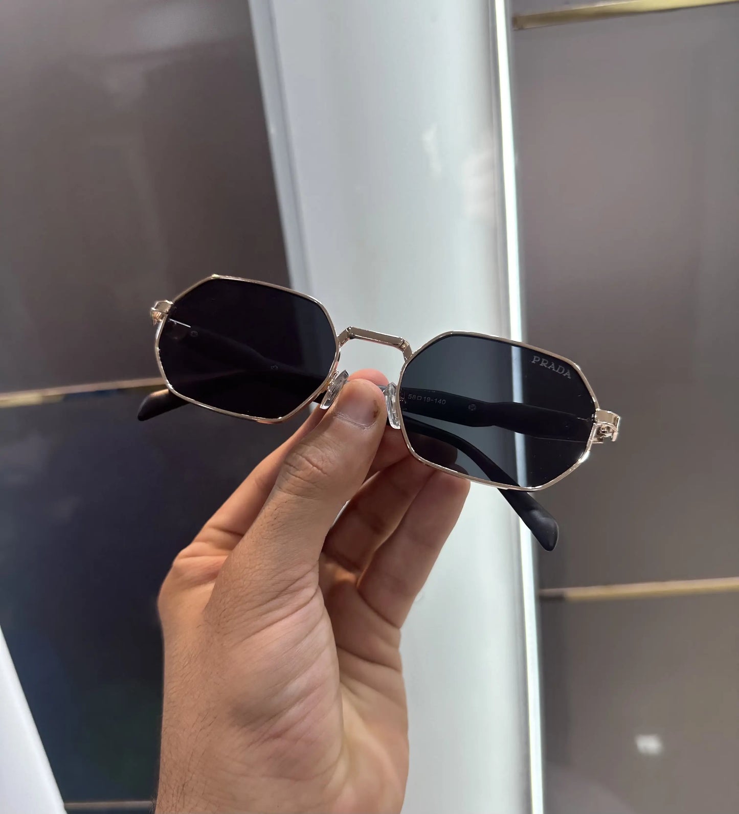 Pr_adA Gold Black Premium Shades 187