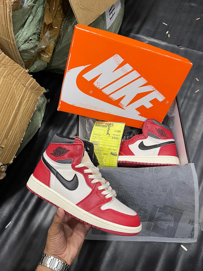 Nike Air Jordan Retro 1 High Lost And Found With POWDER SOLE OG BOX YELLOW BILL