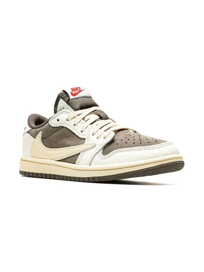 AIR JORDAN RETRO 1 travis scott LOW REVERSE MOCHA