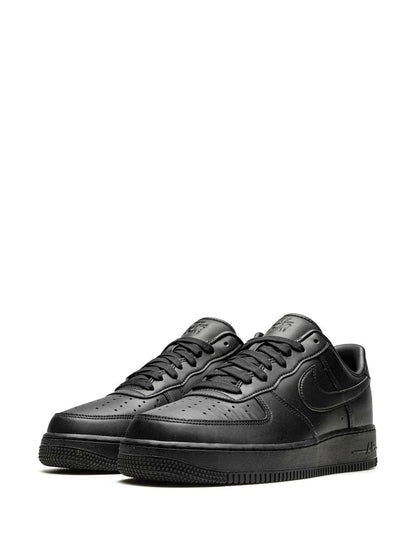 Nik ee Airforce 1 Foamposite Pro Black