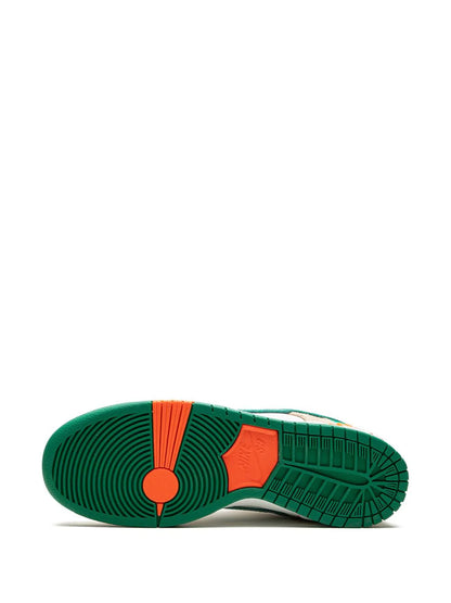 Nikee the jerritos x sb dunk low