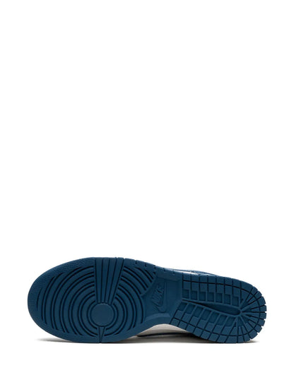 Nik ee dunk low shashiko industrial blue sneakers