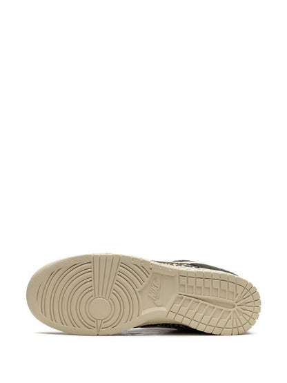 Nikee Sb dunk se low gone fishing