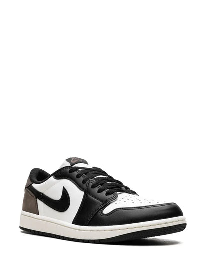 NIK.E SB DUNK LOW DARK MOCHA