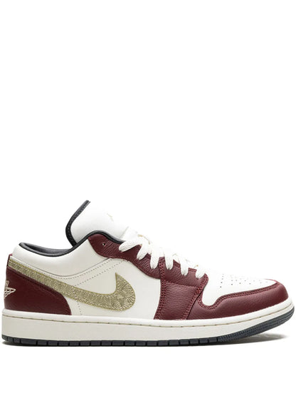Nik ee Air Jordan 1 Low year of the dragon 2025 042
