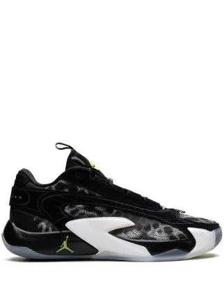 NIK.E JORDAN 2 LUKA BLACK VOLT GS