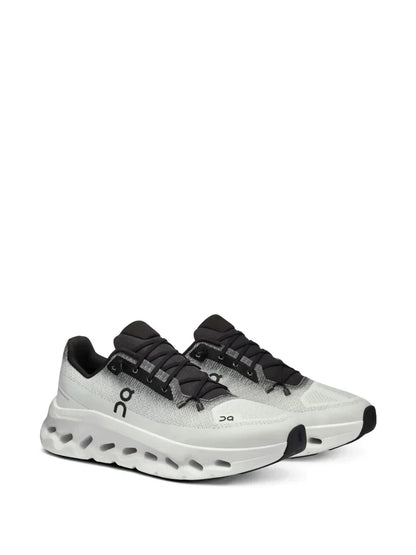 ON CLOUD TILT 2 0 BLACK IVORY 166