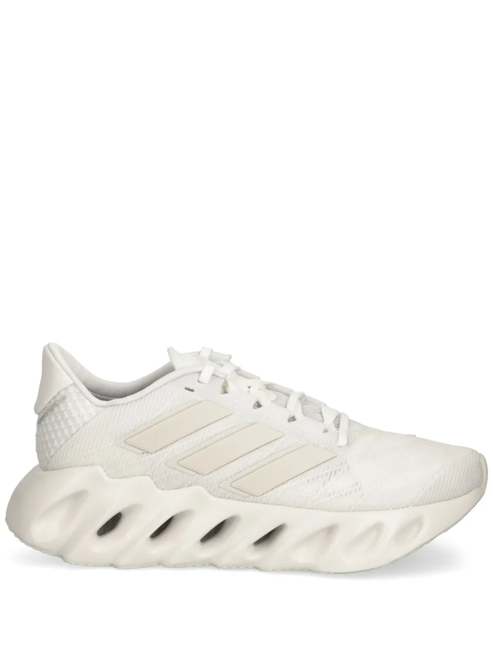 addidass switch fwd WHITE