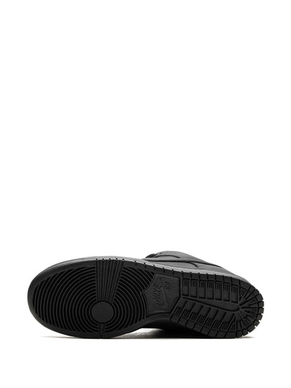 nikee Sb Dunk Low GS Triple Black