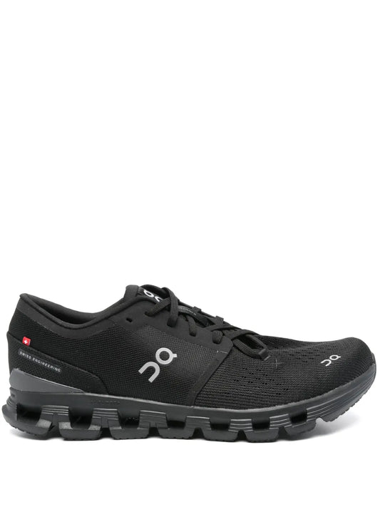 On running cloud x 4 black