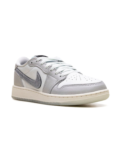 NIK.E AIR JORDAN 1 LOW YEAR OF THE SNAKE2025