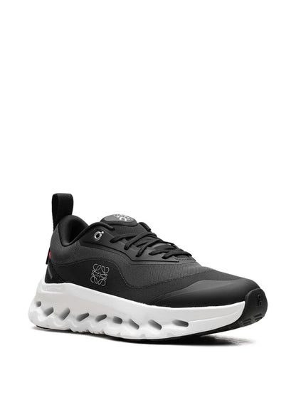 On Cloud Running Tilt Black White 383