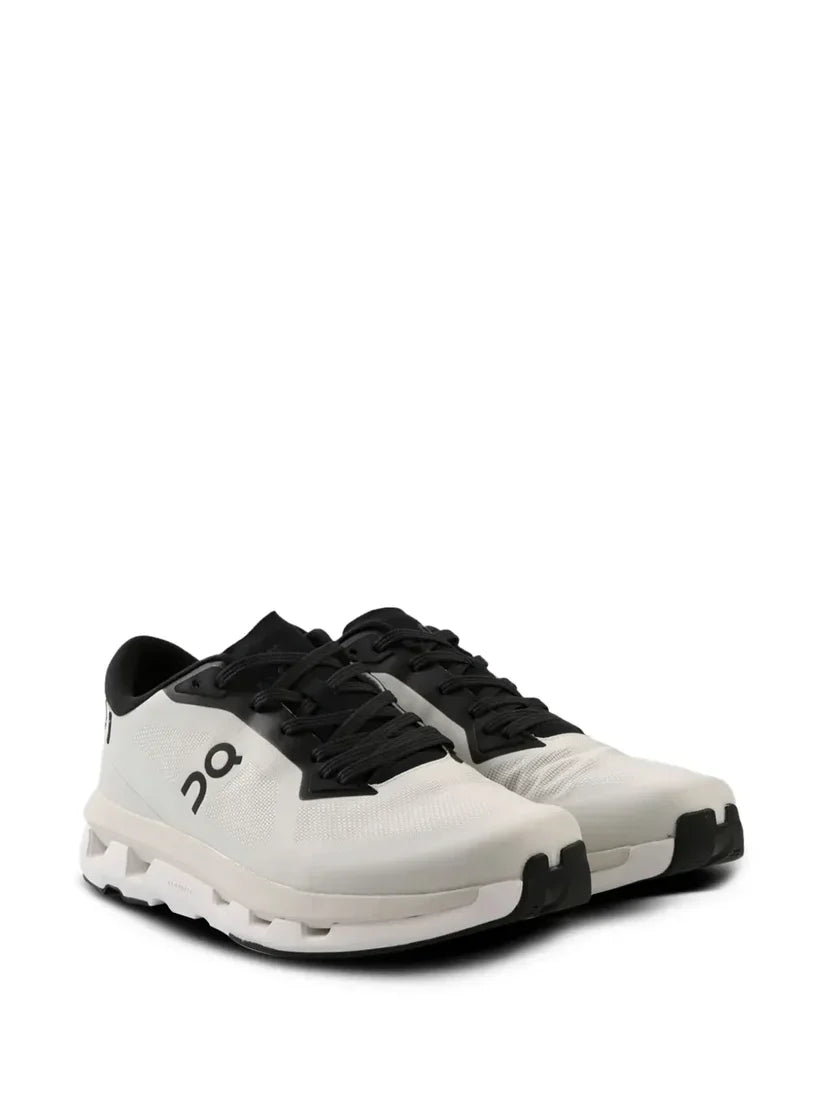 On Running Cloud Zone Ice Black 773