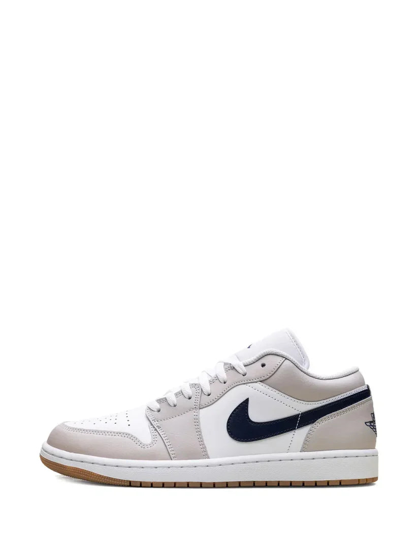 AIR JORDAN RETRO 1 MIDNIGHT NAVY