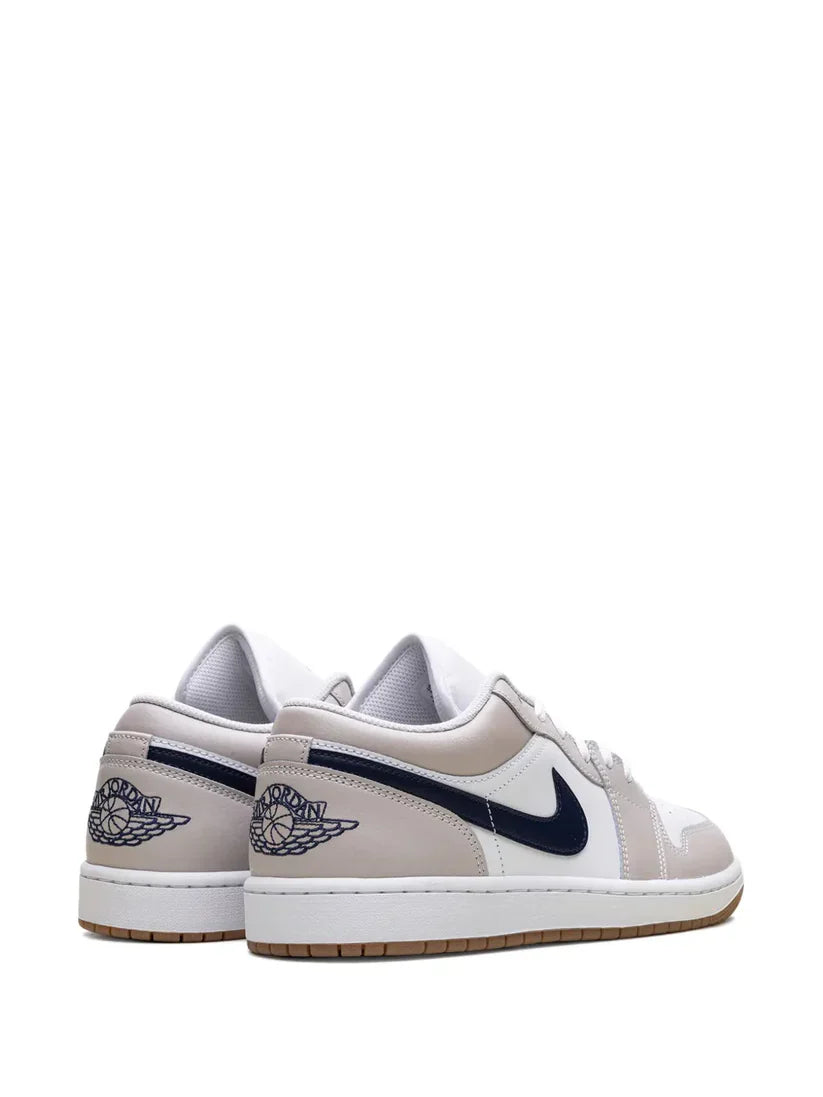 AIR JORDAN RETRO 1 MIDNIGHT NAVY
