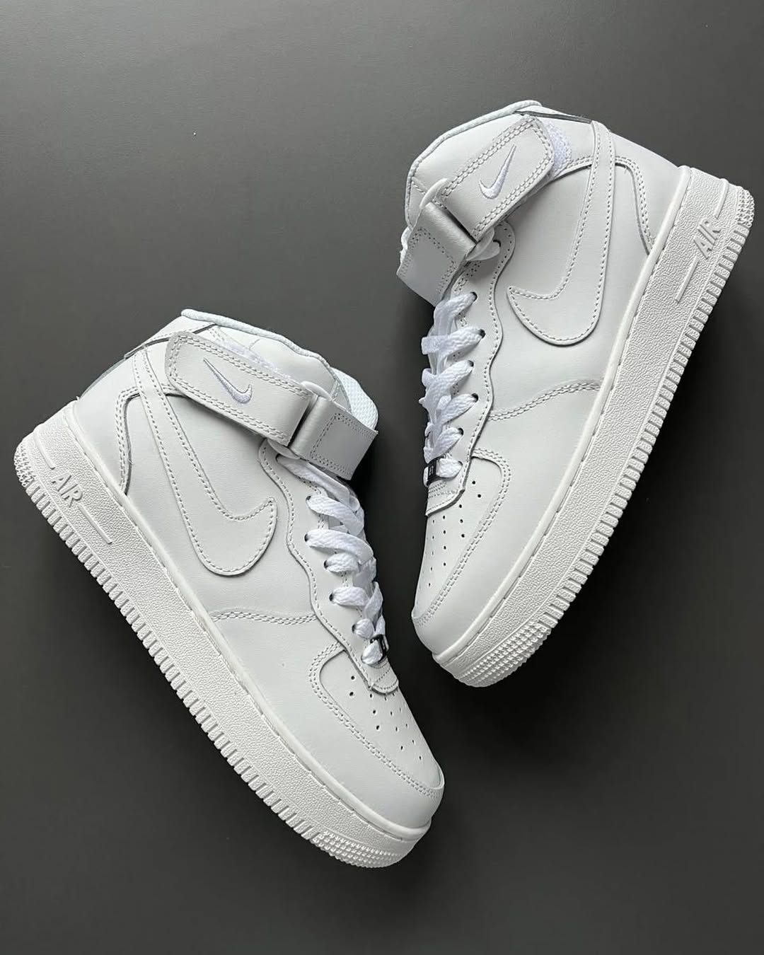 Nike Airforce 1 Mid Leather White