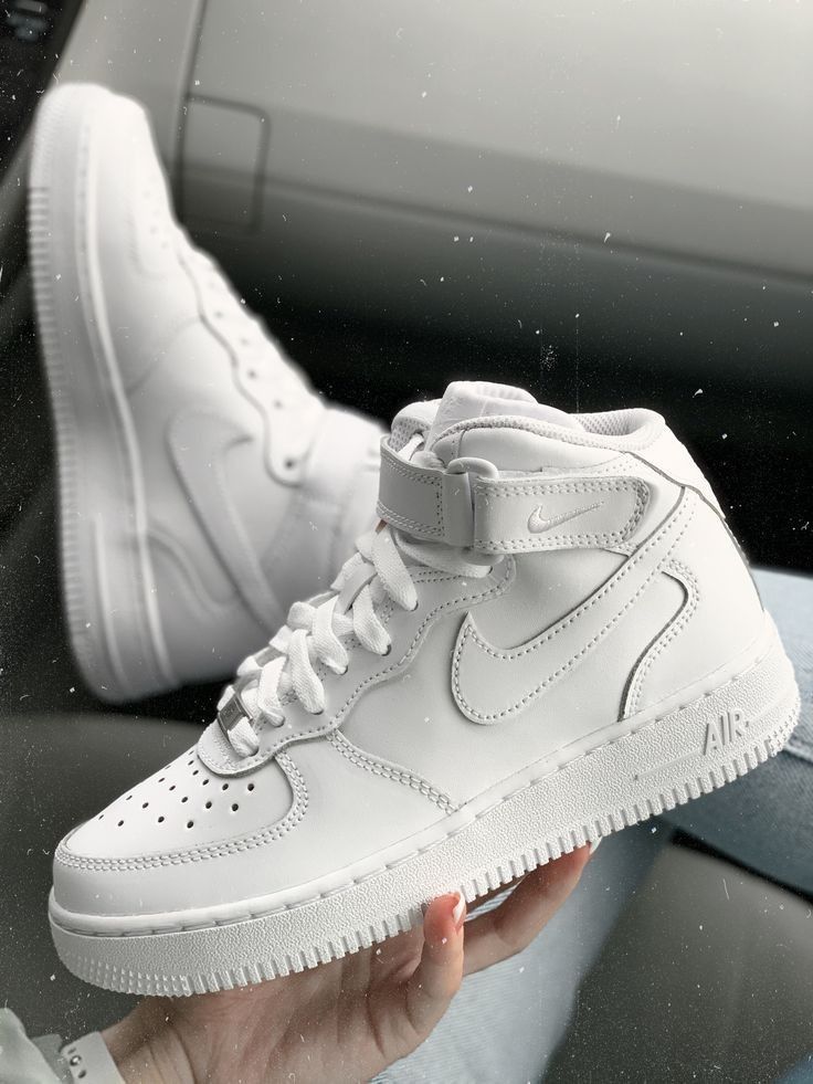 Nike Airforce 1 Mid Leather White