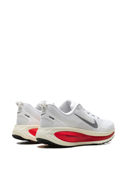 Nikee Zoom Vomero 18 Platinum Siren Red Fix 640