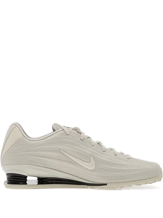 NIKEE SHOX Z LIGHT BONE