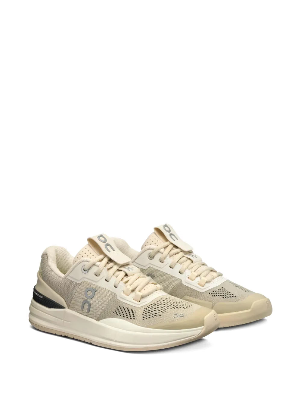 On Running Cloud Roger Pro Beige Ivory