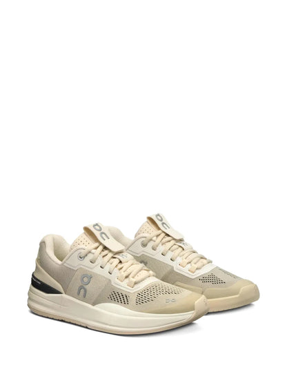 On Running Cloud Roger Pro Beige Ivory