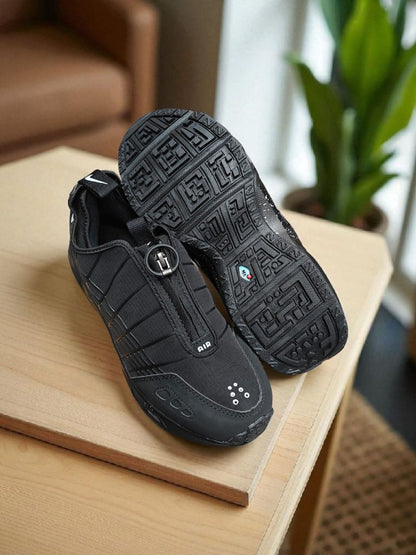 Nike AirMax SNDR x Kids of Immigrants Black