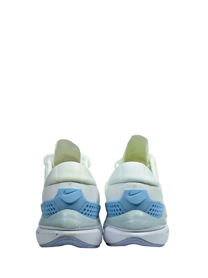 E air zoom vomero 15 white sky